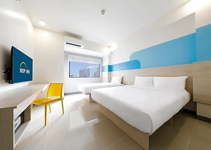 Hop North Edsa Quezon 3*
